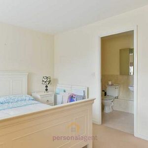 2 bedroom property to rent in Epsom - Photo 2