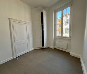 Location Appartement 2 pièces 45m² - Photo 3