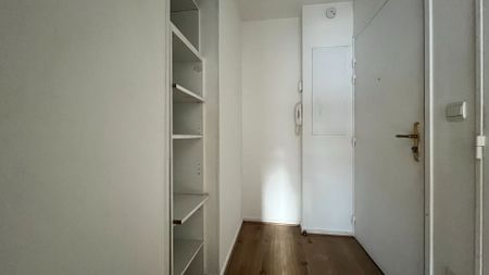 Appartement a louer Romainville - Loyer €731/mois charges comprises ** - Photo 2