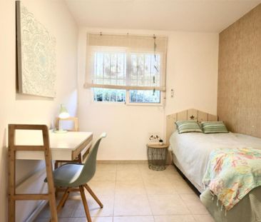 Piso de alquiler en Calle Carrer Gèvova, 56, Montañar - El Arenal - Photo 1