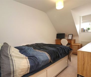 Sandy Lane, Woking, Surrey, GU22 - Photo 3