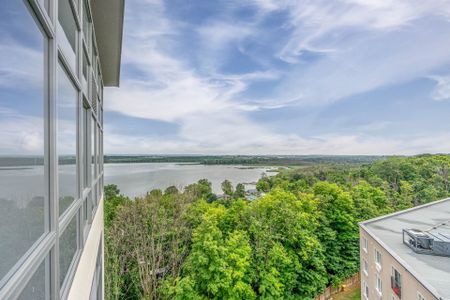 For Lease - 58 LAKESIDE Terrace Unit# 1106, Barrie, Ontario - Photo 2