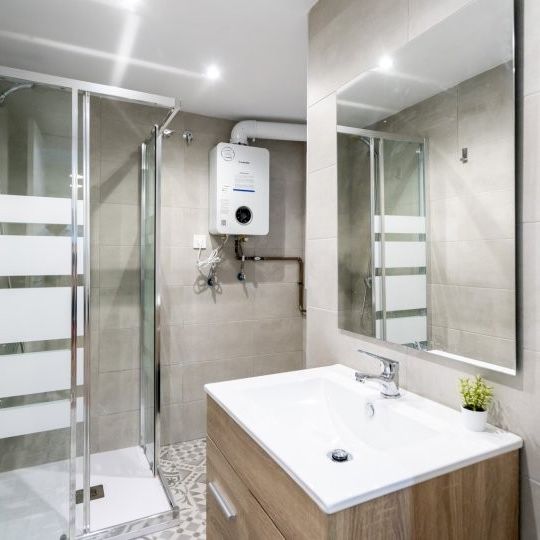 valencia, Valencian Community 46023 - Photo 1