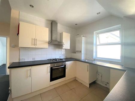 South Norwood Hill, SE25 - Photo 3