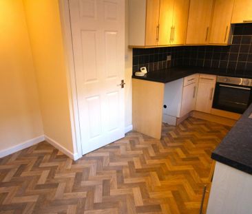 3 bedroom terraced house to rent - Photo 6