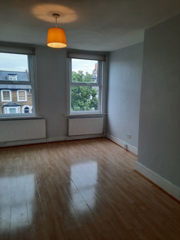1 Bed Flat, Kent House Road, SE26 - Photo 2