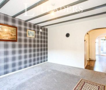 3 bedroom house to rent Red Lion Square, Chesterton, ST5 - Photo 1