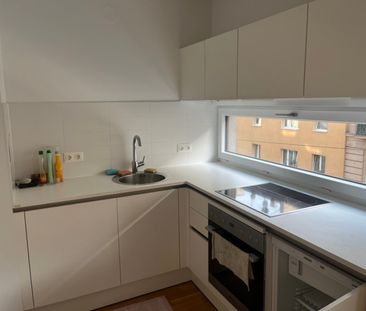 Blumengasse - moderne 2 Zimmer Wohnung mit Loggia und Stapelstellplatz - Photo 3