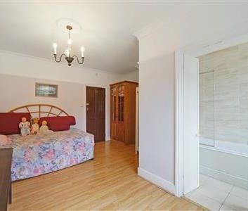 Upper Richmond Road West, TW10 - Photo 5