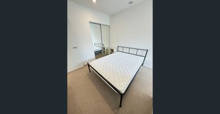 Fully Furnished 2 Bedrooms 1 Bathroom apartment - Photo 4