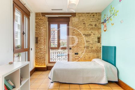 House for rent with Terrace in Patraix (Valencia) - Photo 2