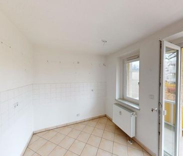 Im Grünen gelegene 2-Raum-Wohnung mit Balkon - Photo 1