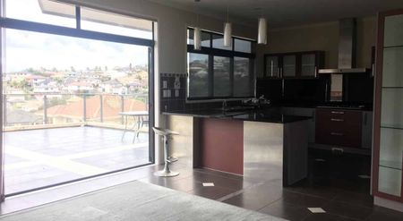 Lavish Living in the heights - Photo 4