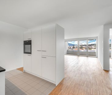 Urban wohnen im Herzen von Emmen – moderne 2.5-Zimmer-Wohnung mit B... - Photo 4