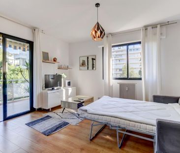Location Appartement 1 pièce Meublé 25m² CANNES 06400 - Photo 1