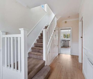 The Drive, Beckenham, BR3 - Photo 2