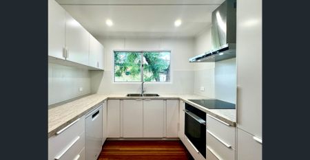 STUNNING HOME: RENOVATED TO PERFECTION + LARGE POWERED SHED!!! - Photo 5