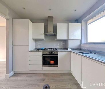 Bryan Road, Bishop's Stortford, Hertfordshire, CM23 - Photo 3