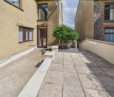 3 bedroom semi-detached house to rent - Photo 6