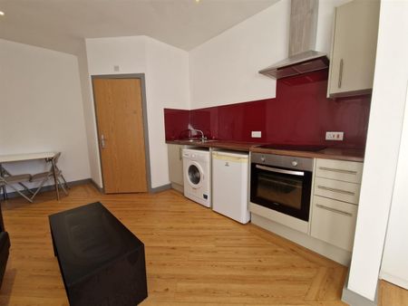 6 Princess Way, SA1 3LW, Swansea - Photo 5