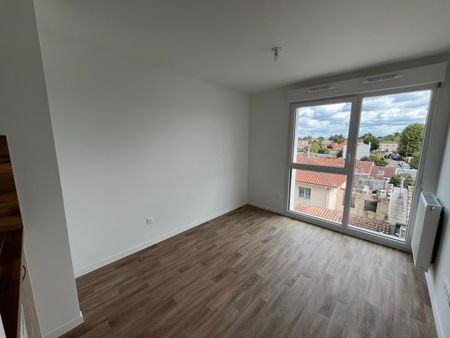 Location Appartement 1 pièce 20m² MERIGNAC 33700 - Photo 2