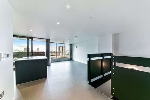 Enjoy 2 Month Rent FREE! (T & Cs Apply) Brand new 2 double bedroom, 1 bathroom split level apartment to rent in this highly anticipated renovated development. - Photo 1