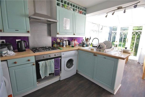 1 bedroom in a house share to rent - Photo 1