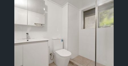 Spacious 2-Bedroom apartment - Photo 5