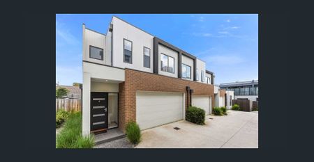 A Perfect Blend of Comfort and Convenience - Photo 2