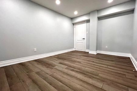 For Lease - 311 Boisdale Avenue Unit# Basement, Richmond Hill, Ontario - Photo 3