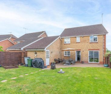 4 bedroom detached house to rent - Photo 4