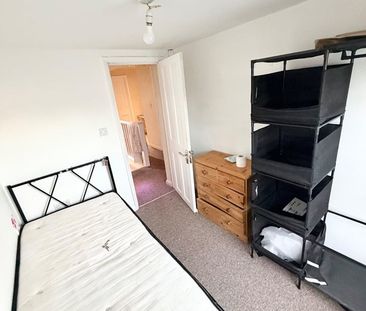 Room in a Shared House, Albion Road, TW3 - Photo 2