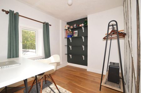 2 bedroom cottage to rent - Photo 2