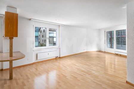 Gepflegte 4.5-Zimmer-Wohnung im Herzen von Einsiedeln zu mieten - Photo 4