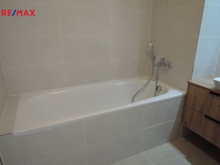 Pronájem bytu 3+kk v osobním vlastnictví 62 m², Hostivice - Fotografie 5
