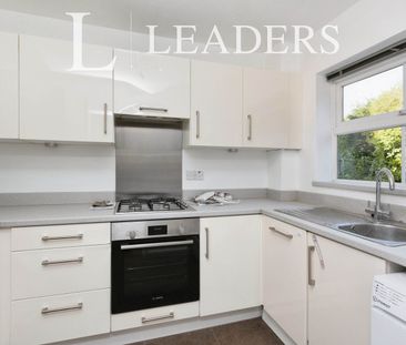 3 bedroom house to rent Harelands Lane, Woking, GU21 - Photo 4