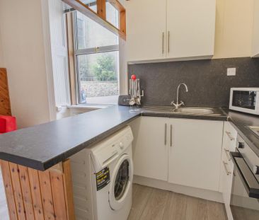 1 bedroom flat to rent - Photo 6
