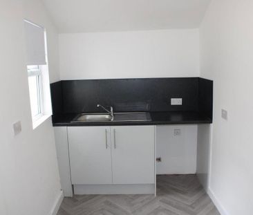 4 bedroom house to rent - Photo 3