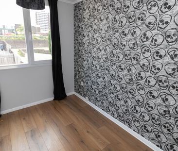 3 Bedroom House - End Terrace - Photo 3