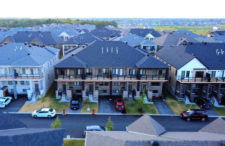 For Lease - 189 Beebalm Crescent, Barrhaven, Ontario - Photo 2