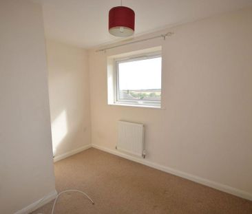 3 bedroom detached house to rent - Photo 2