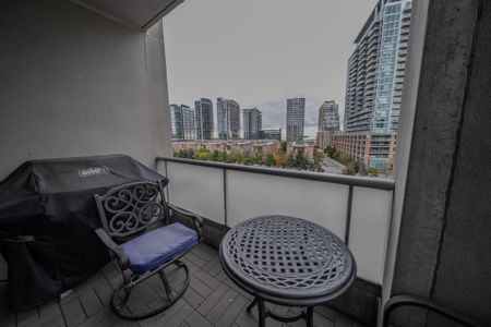 For Lease - 1 Shaw Street Unit# 720, Toronto, Ontario - Photo 4