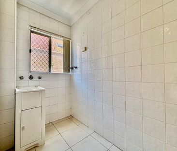 Modern 1-Bedroom Unit in Convenient Location - Photo 5