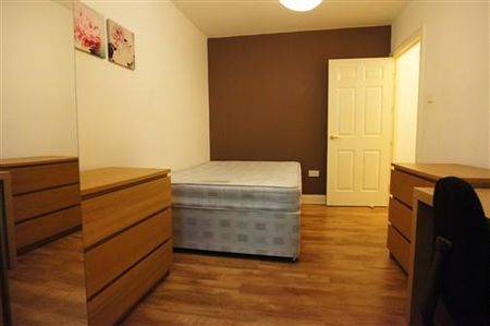 St Andrews Street, City Centre - Photo 3