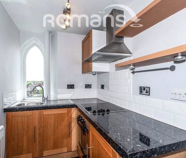 Egham Hill, Egham, Surrey, TW20 0AY - Photo 1