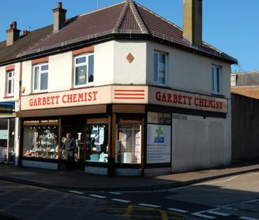 2 bedroom flat to rent - Photo 2