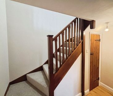 Old Garage Cottage, NR17 1DD - Photo 2