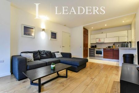 2 bedroom flat to rent - Photo 2