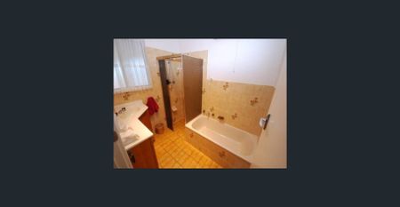 Great Family Home Offers Elevated Valley View! - Photo 3