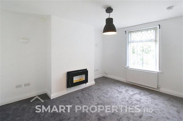 Dewhurst Road, Huddersfield - Photo 1